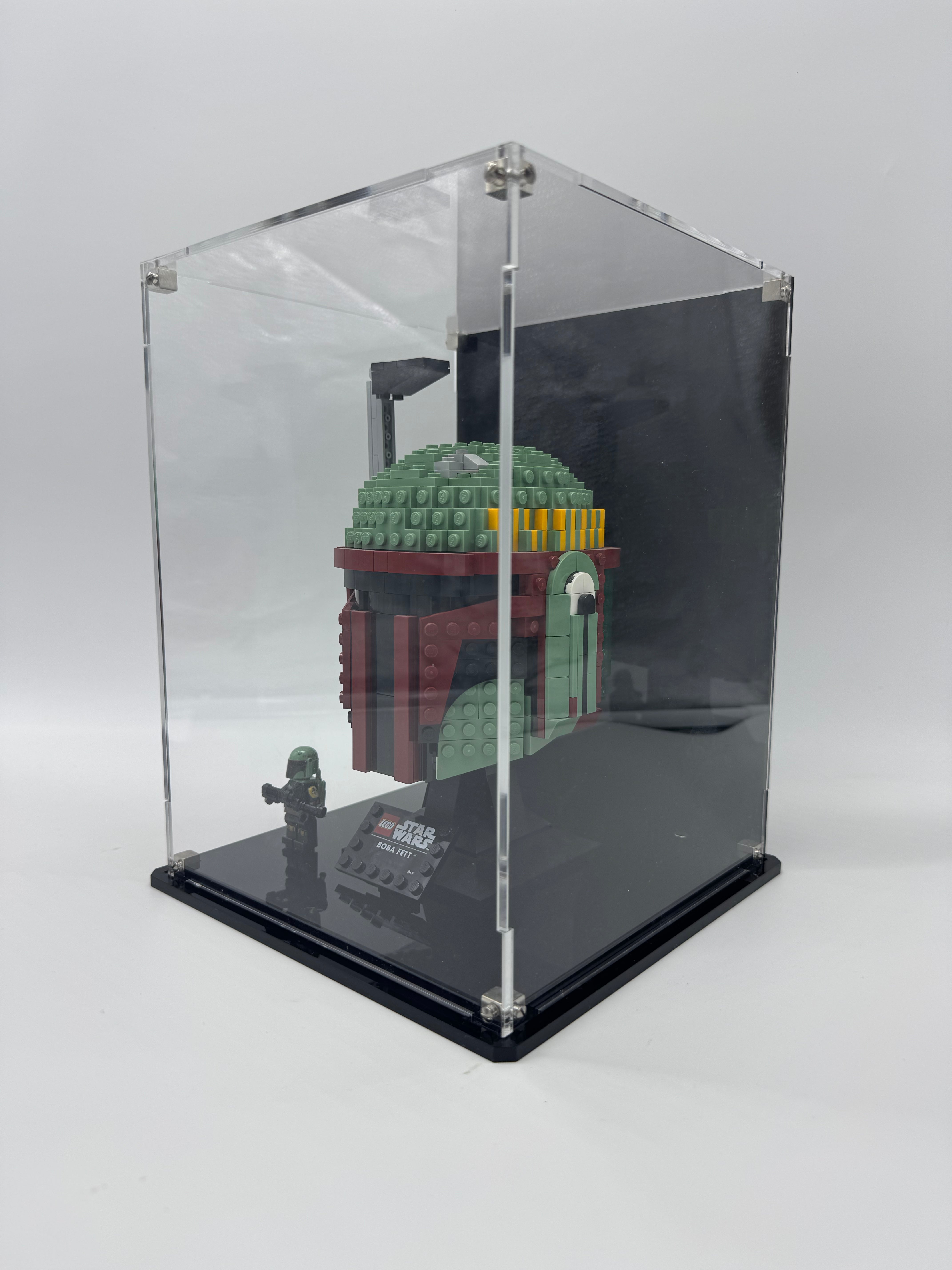 LEGO Display case made for LEGO set, featuring set 75277 Boba Fett Helmet