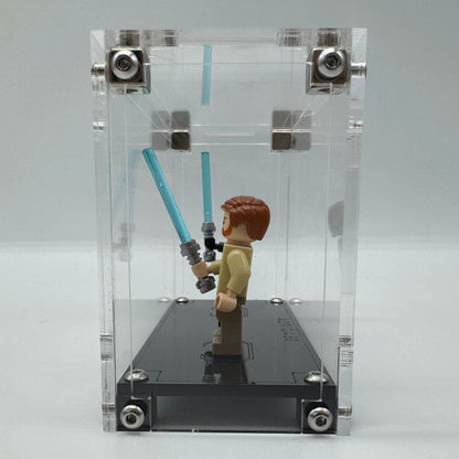 Side view showing two LEGO minifigures UV-protected inside a dustproof lego display case